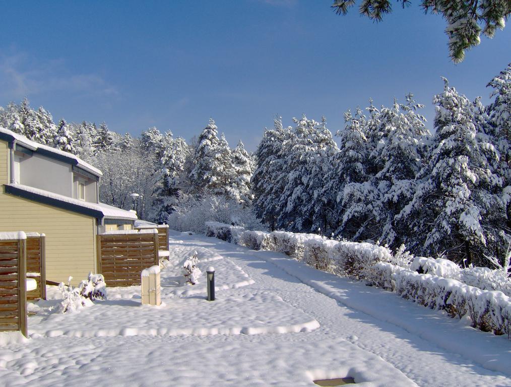 Vvf Jura Lac De Vouglans Maisod Buitenkant foto